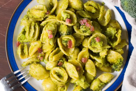 Pates brocolis lardons